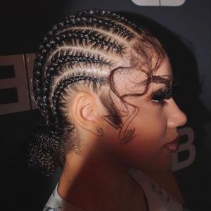 Meet your Posher, Monique